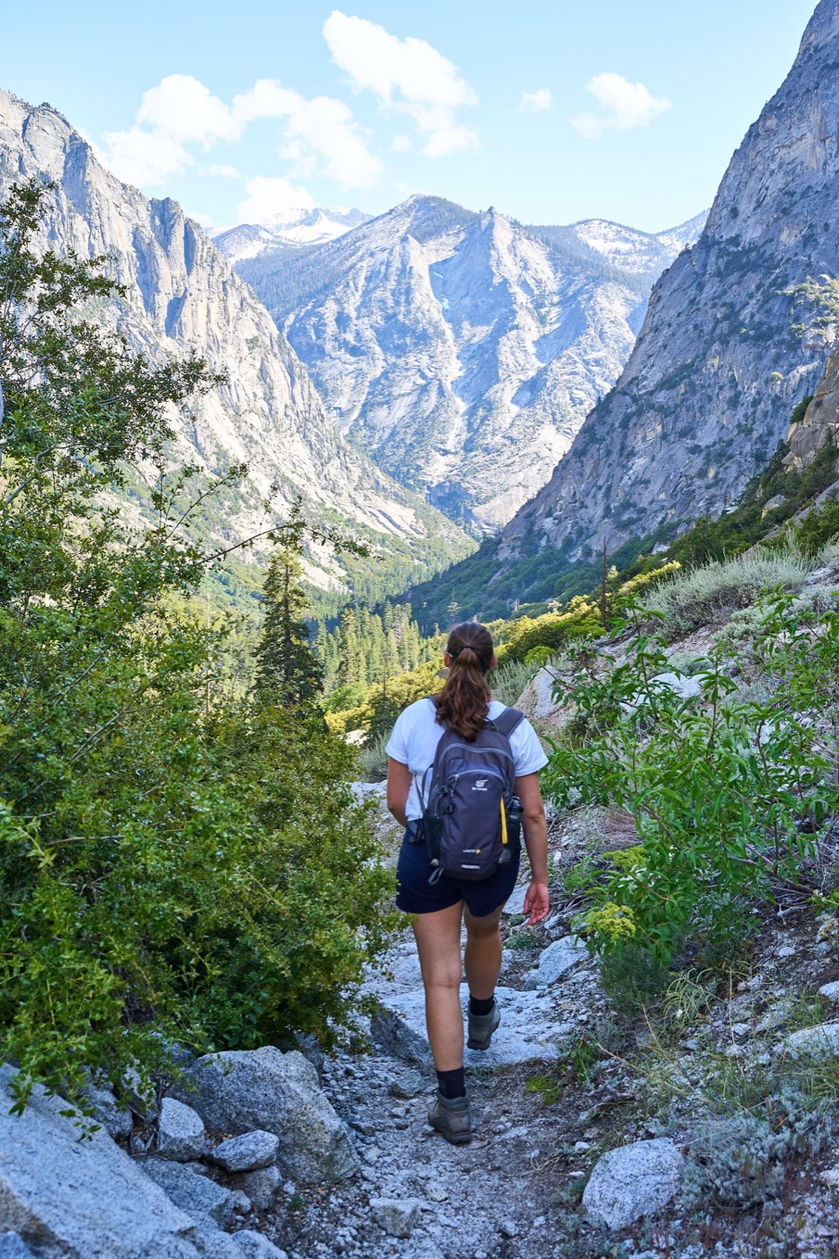 Hiking in Kings Canyon National Park