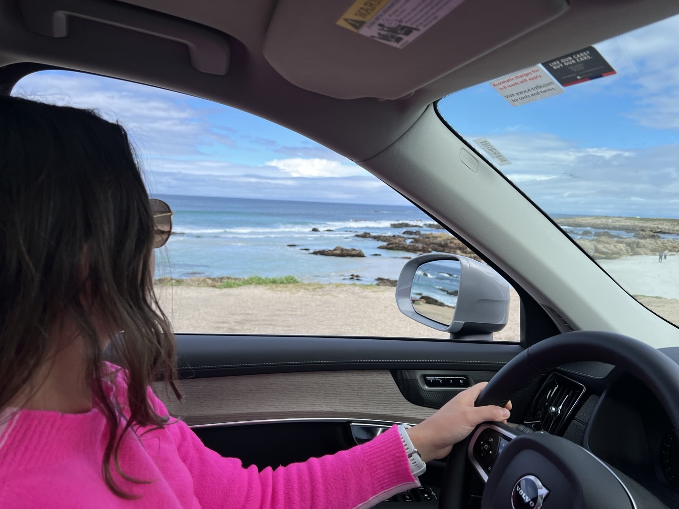 A view of the coast from the car along the 17 Mile Drive